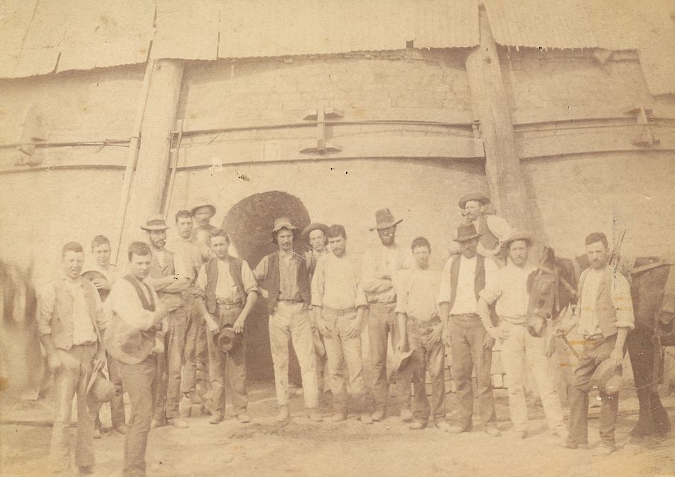 1879 Workers at Lithgow Pottery